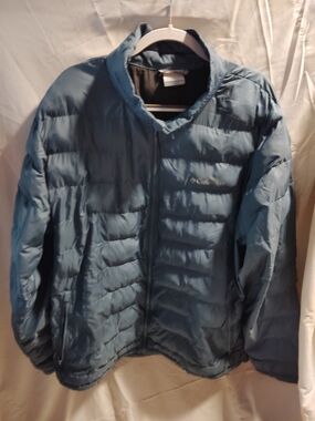 Columbia Men's Light Blue Quilted Puffer Jacket